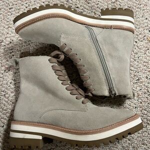 Kaanas Women's Lace Up Boots - Gray and Brown